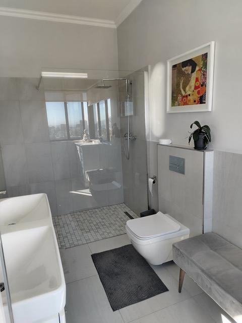 To Let 2 Bedroom Property for Rent in Mouille Point Western Cape
